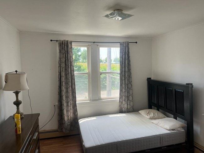 Building Photo - 47 Dogwood Rd Unit 2B