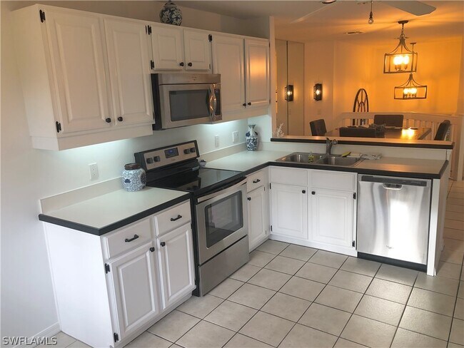 Photo - 27121 Oakwood Lake Dr