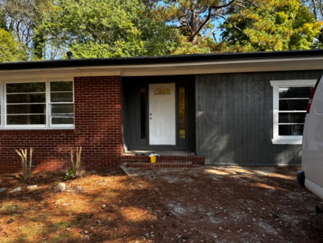 Photo - 3389 Harris Rd SW