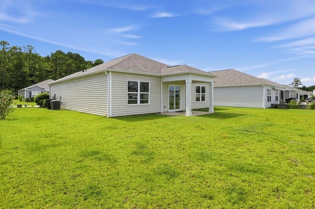 383 Spruce Pne Wy