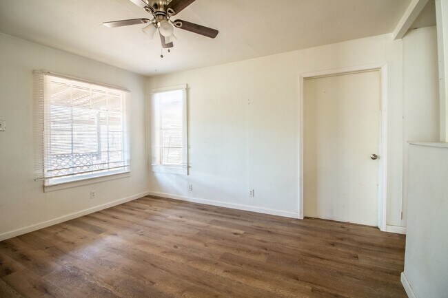 Photo - 2 bedroom Now Leasing