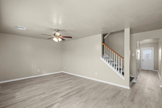 Building Photo - 105 Green Isle Ave Unit 120