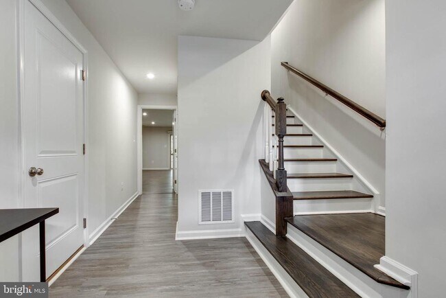 Photo - 3004 Cornfield Ave