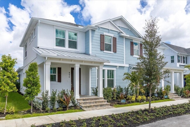 Photo - 890 SW Newfield Ave