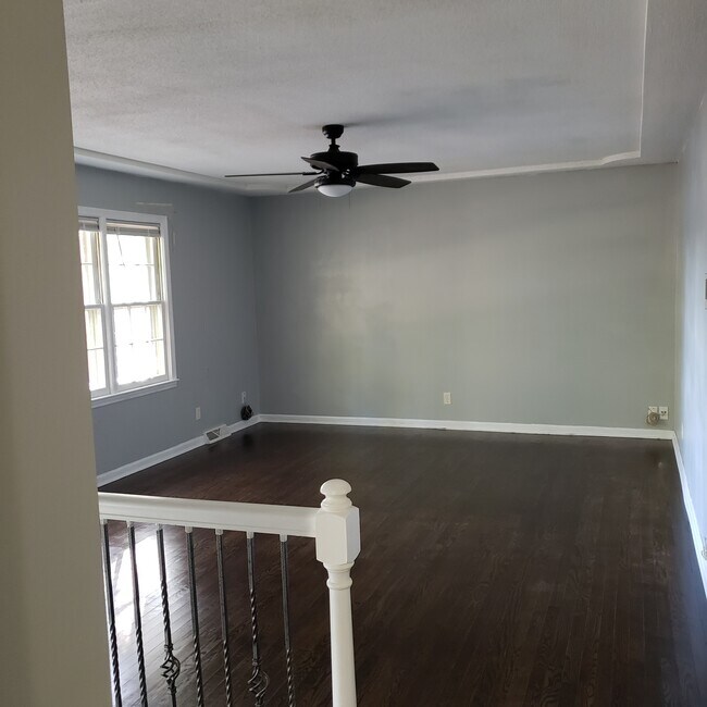 Photo - 7808 E 128th St