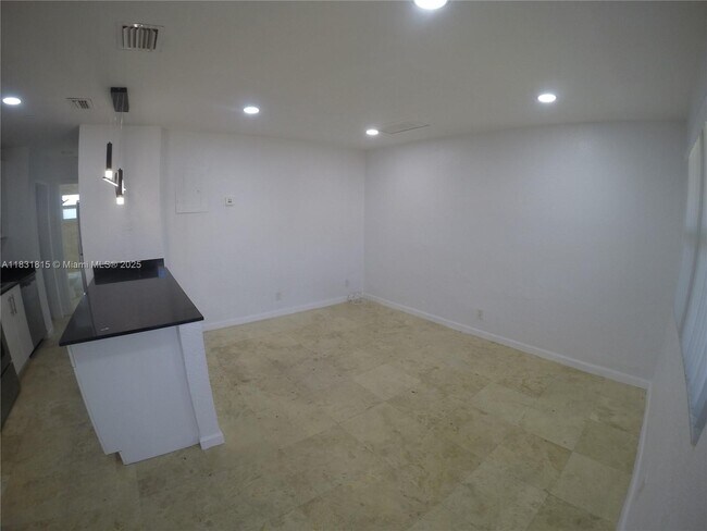 Photo - 1204 NE 5th Terrace Unidad 2