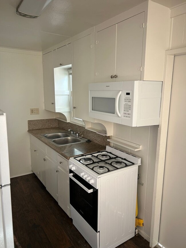 Photo - Muir (5118-20) Unit 5118