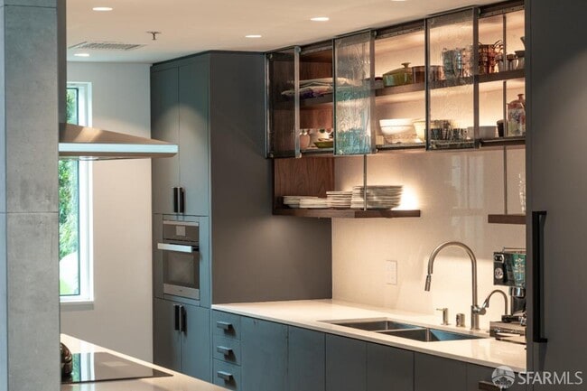 Photo - 489 Harrison St