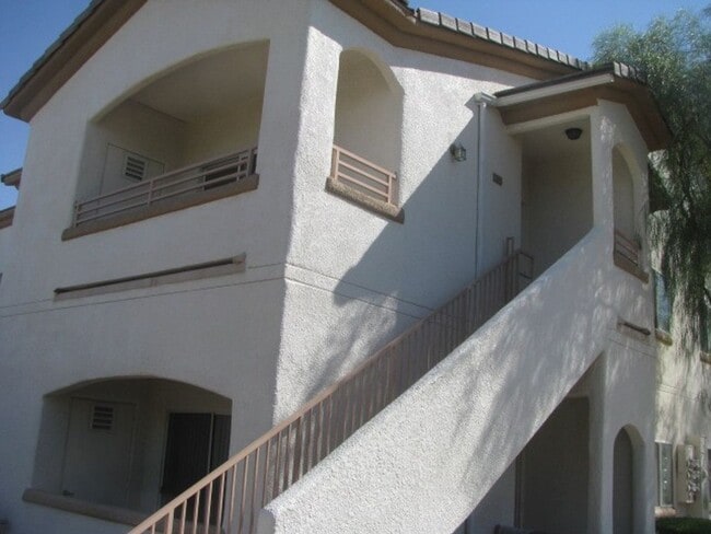Building Photo - Terrasanta - East Unit 2031 Rental