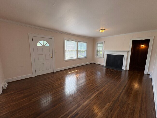 Photo - 3 Bedroom Home in Hickory Grove