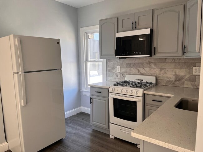 Photo - 7 Beacon Ave