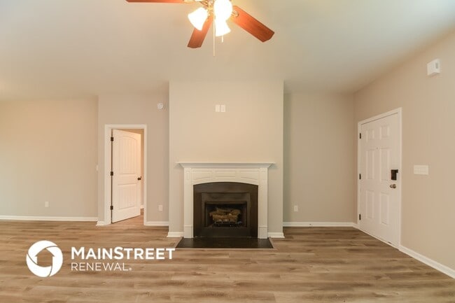 Photo - 353 Chamberlain Dr