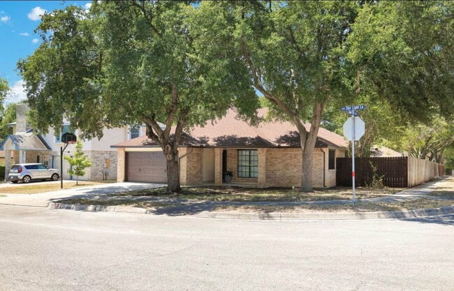 Photo - "Charming 4-Bedroom Home with Elegant Gran...