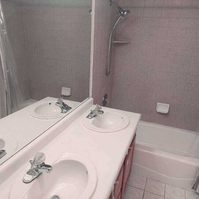 4785 Bayport Way