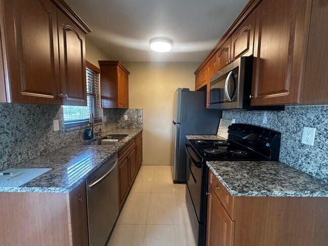 Photo - 3500 Lake Ave