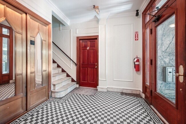 Photo - 249 Chestnut Hill Ave Unit 1