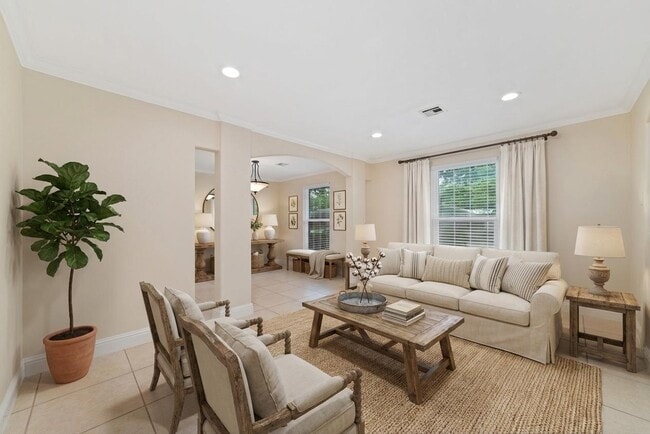 Photo - 5643 Cheena Dr