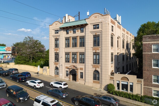Building Photo - Bala Apartments
