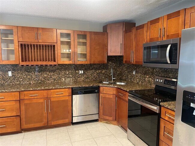 Photo - 9162 Vineyard Lake Dr
