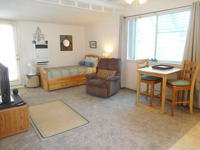 SINGLE OCCUPANCY - 1248 Donald Way Unidad 1