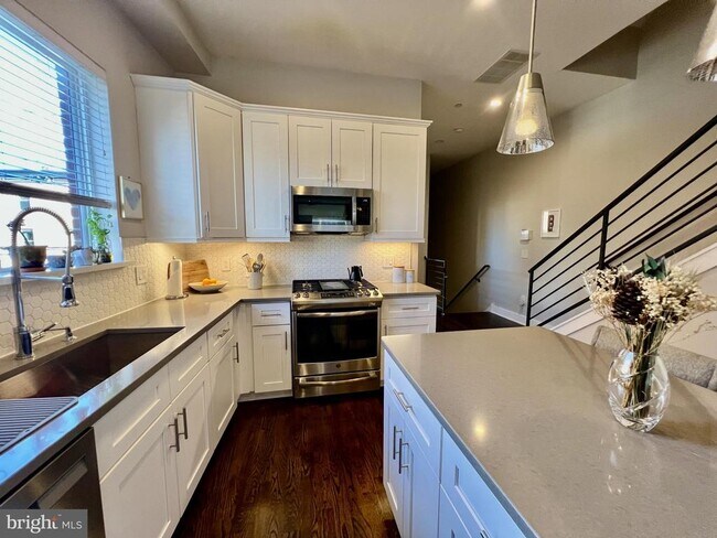 Photo - 1246 S Hancock St