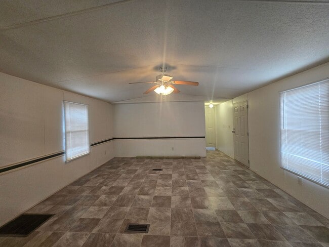 Photo - 2/2 Half Acre Mobile Home in Keystone Heights