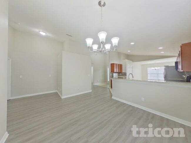 Photo - 3207 Murray Hill Loop