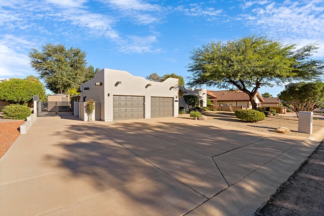 Photo - 2882 S Palmer Dr