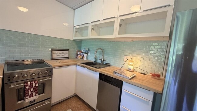Photo - 200 Swanton St Unit 228