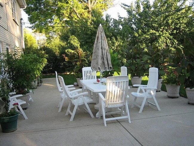 Photo - 217 E Valley Ln Unit 2nd Floor