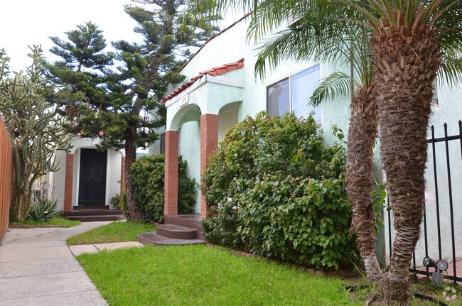 Building Photo - 1128 Mariposa Ave Rental
