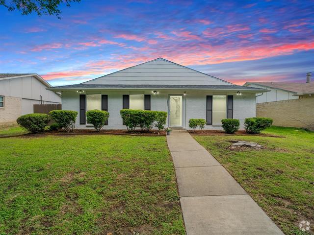 Building Photo - 1824 Chamberlain Dr Rental