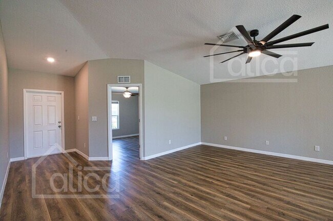Photo - 2510 14th St SW