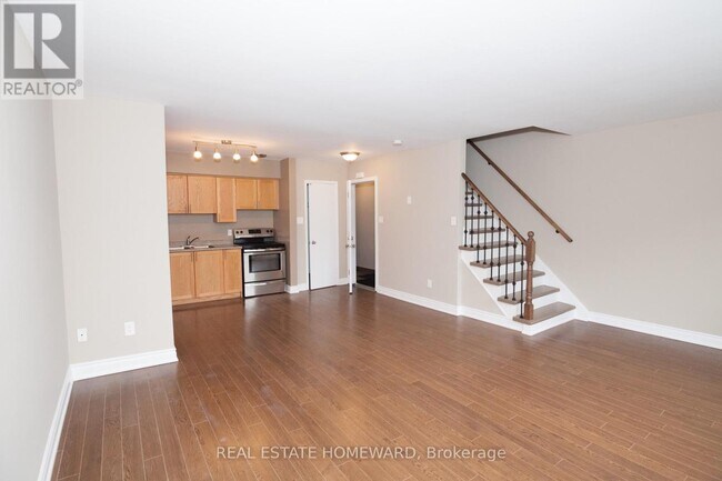 Photo - 920 Pape Ave