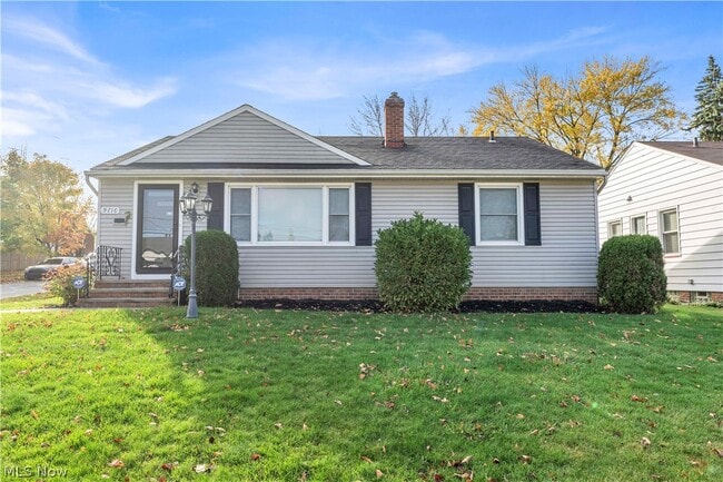 Building Photo - 9716 Alexander Rd