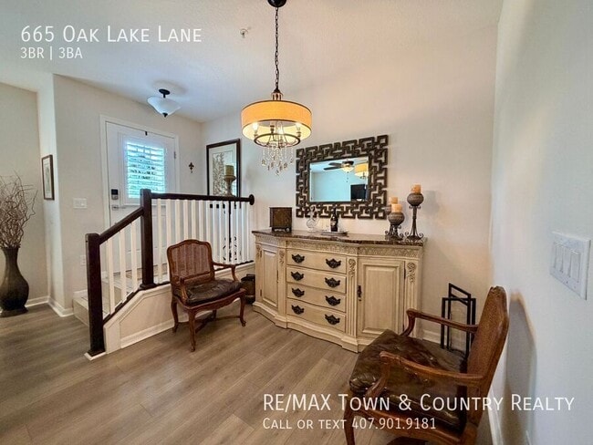 Photo - 665 Oak Lake Ln