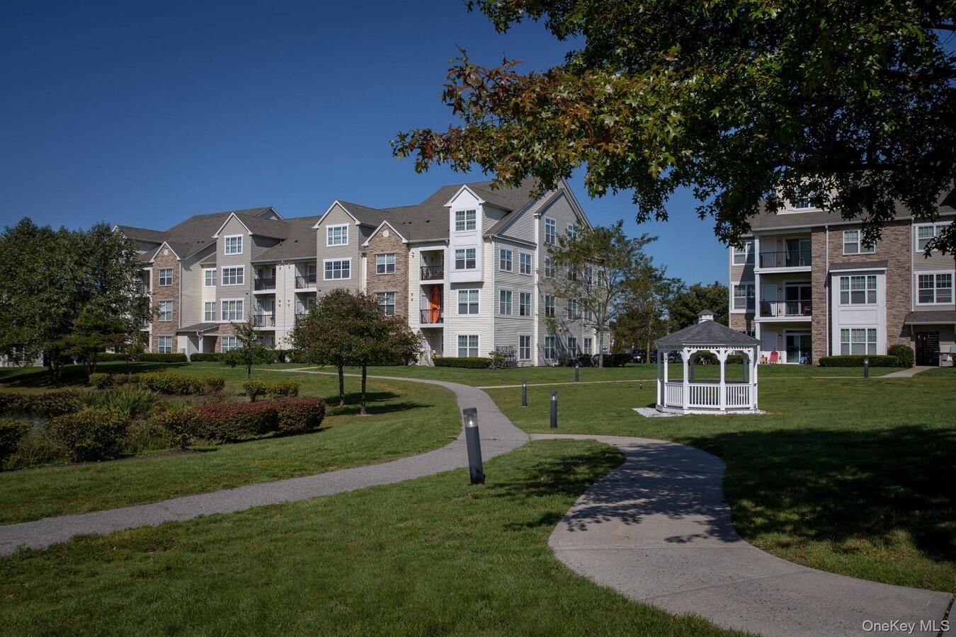 Photo - 1 Charles Pond Dr Unit 7-738