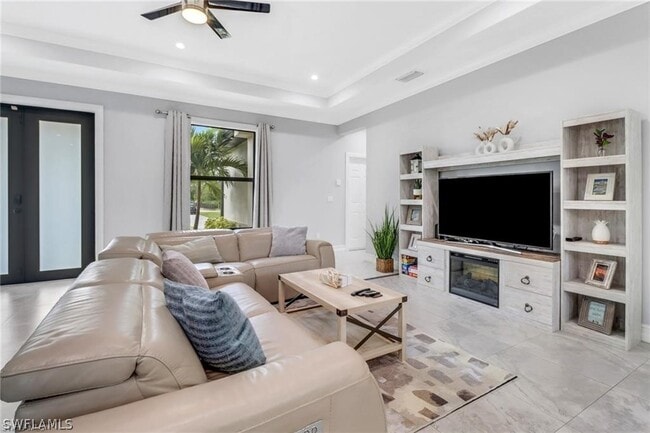 Photo - 332 14th St SE