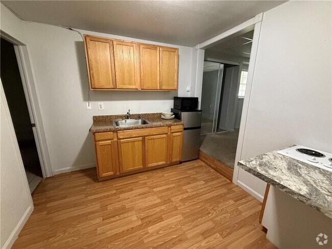Building Photo - 269 E Pickens Rd Unit 13 Rental