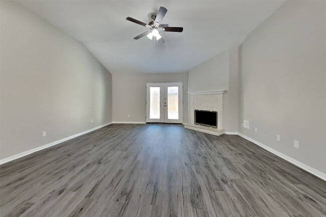 Photo - 28907 Sedgefield St