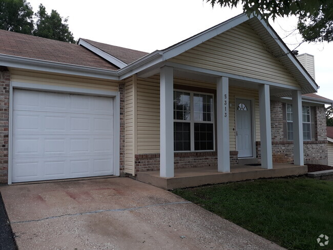 One Car Garage - 5313 Winthrop Dr Rental