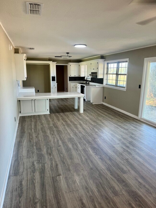 Photo - 2644 FM 1840