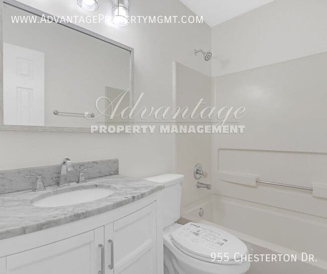 Photo - 955 Chesterton Dr