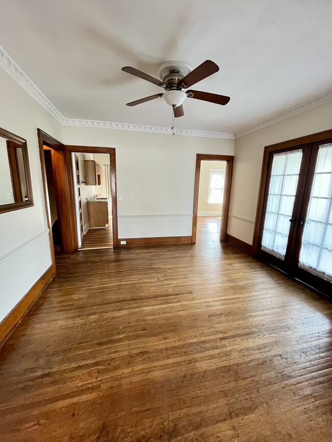 Photo - 1451 Hertel Ave Unit 1