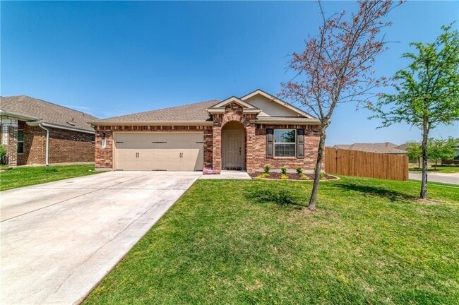 Photo - 2100 Littleton Dr