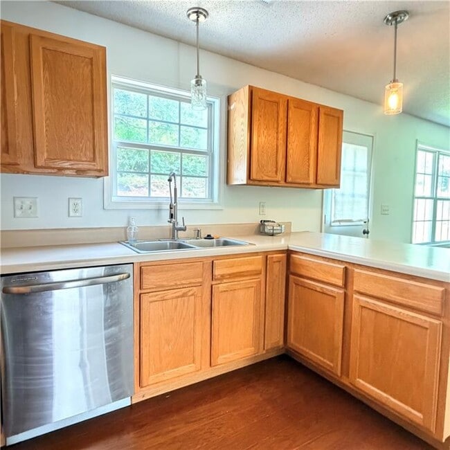 Photo - 153 Greystone Cir