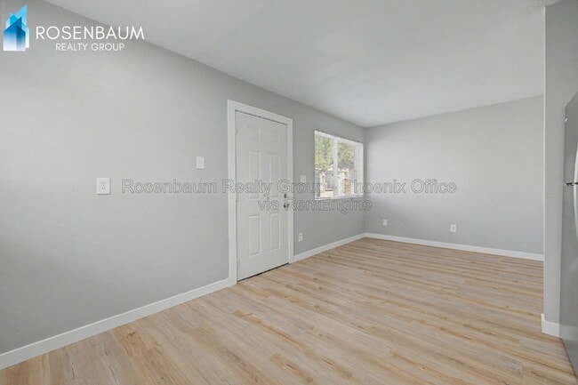 Photo - 1925 W Village Dr Unit 4