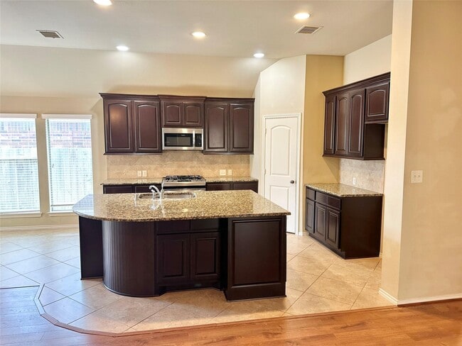 Photo - 5526 Stoneridge Ct