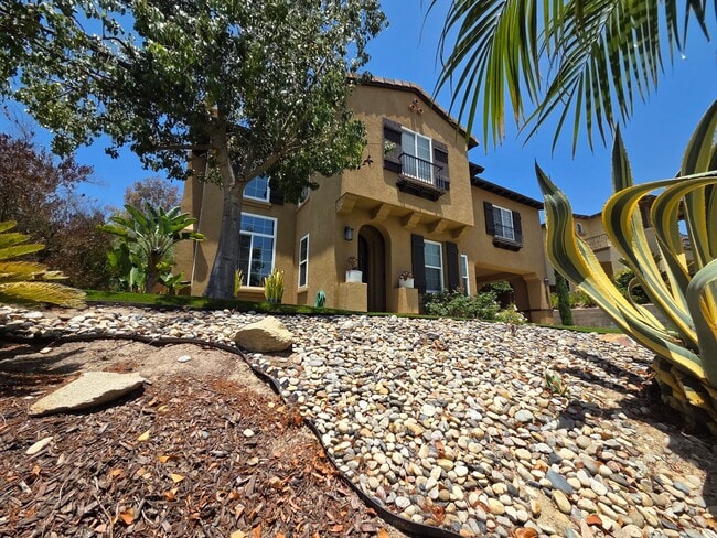 Photo - Large 4 Bedroom Home in Rolling Hills Ranch!