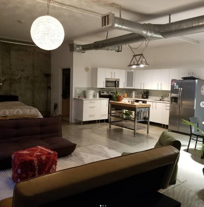 Photo - 444 N E St Unit 606